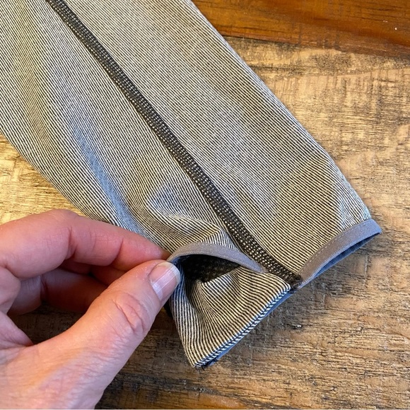 The North Face womens sz 1/4 Zip Mock Neck Pullover - Picture 9 of 14